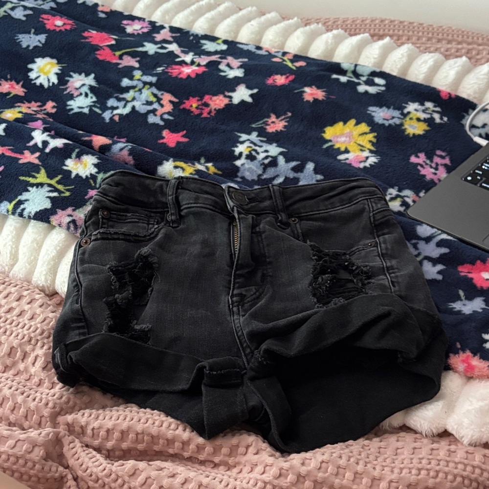 Stylish Black Distressed Women's Shorts
